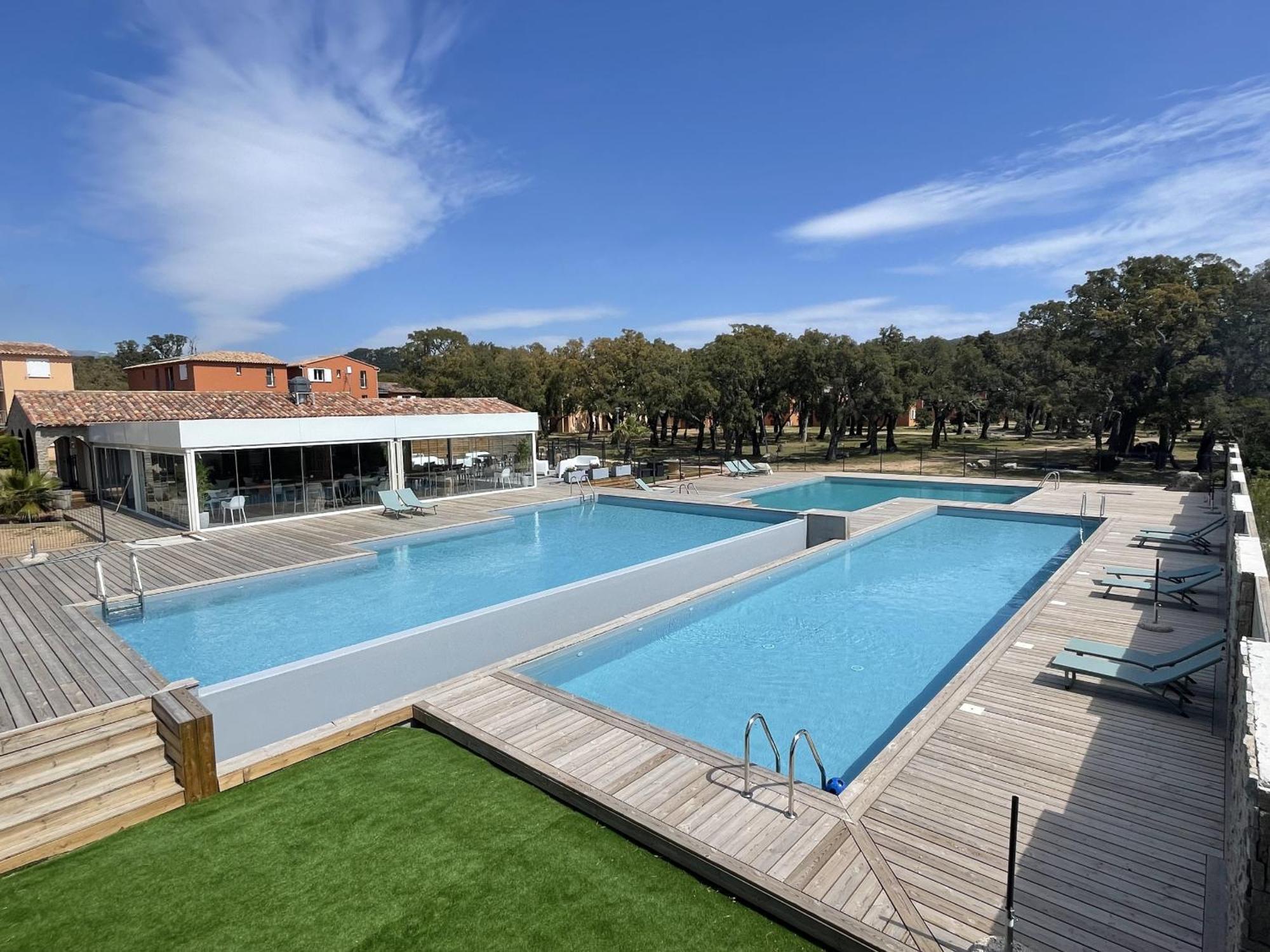 Residence Hoteliere Les Hameaux De Saint Cyprien Appartement 2 Chambres Lecci Buitenkant foto