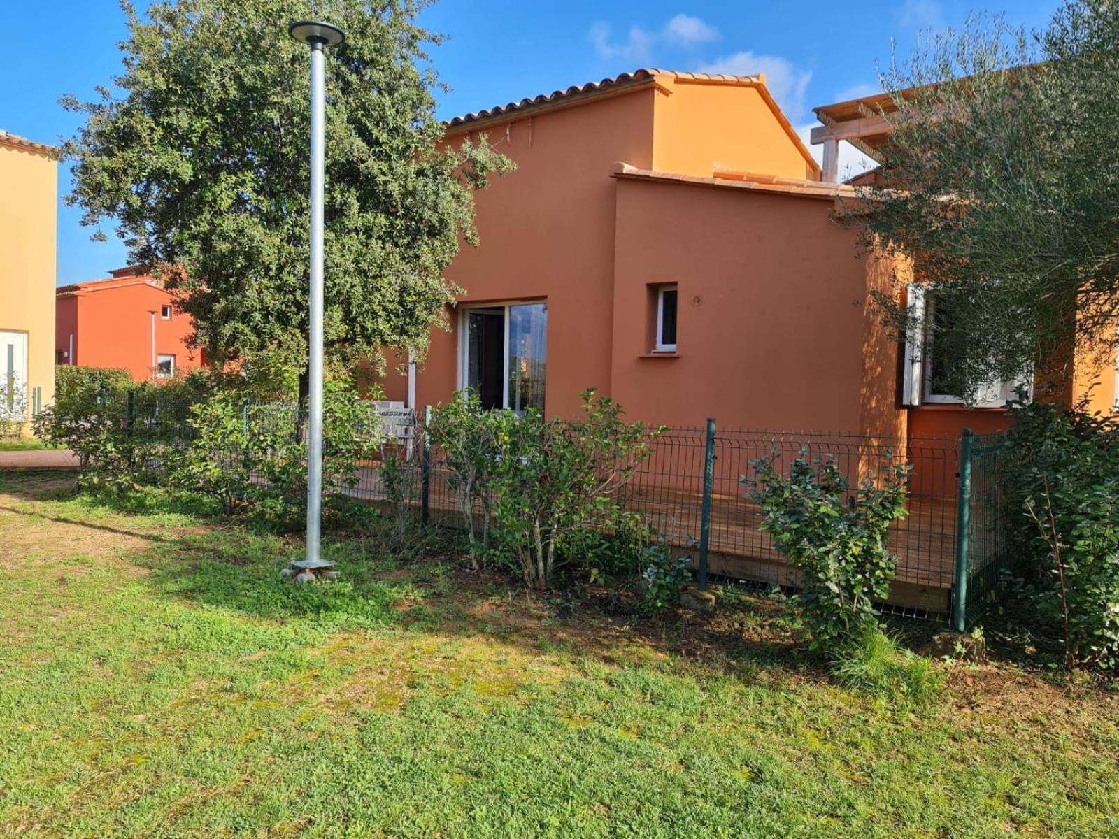 Residence Hoteliere Les Hameaux De Saint Cyprien Appartement 2 Chambres Lecci Buitenkant foto