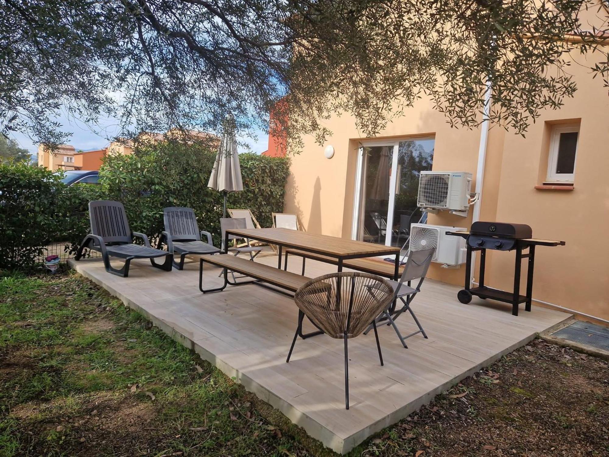 Residence Hoteliere Les Hameaux De Saint Cyprien Appartement 2 Chambres Lecci Buitenkant foto