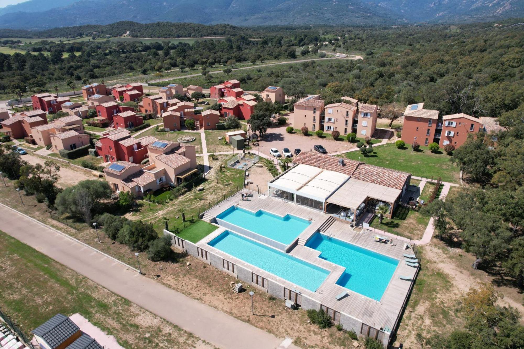 Residence Hoteliere Les Hameaux De Saint Cyprien Appartement 2 Chambres Lecci Buitenkant foto